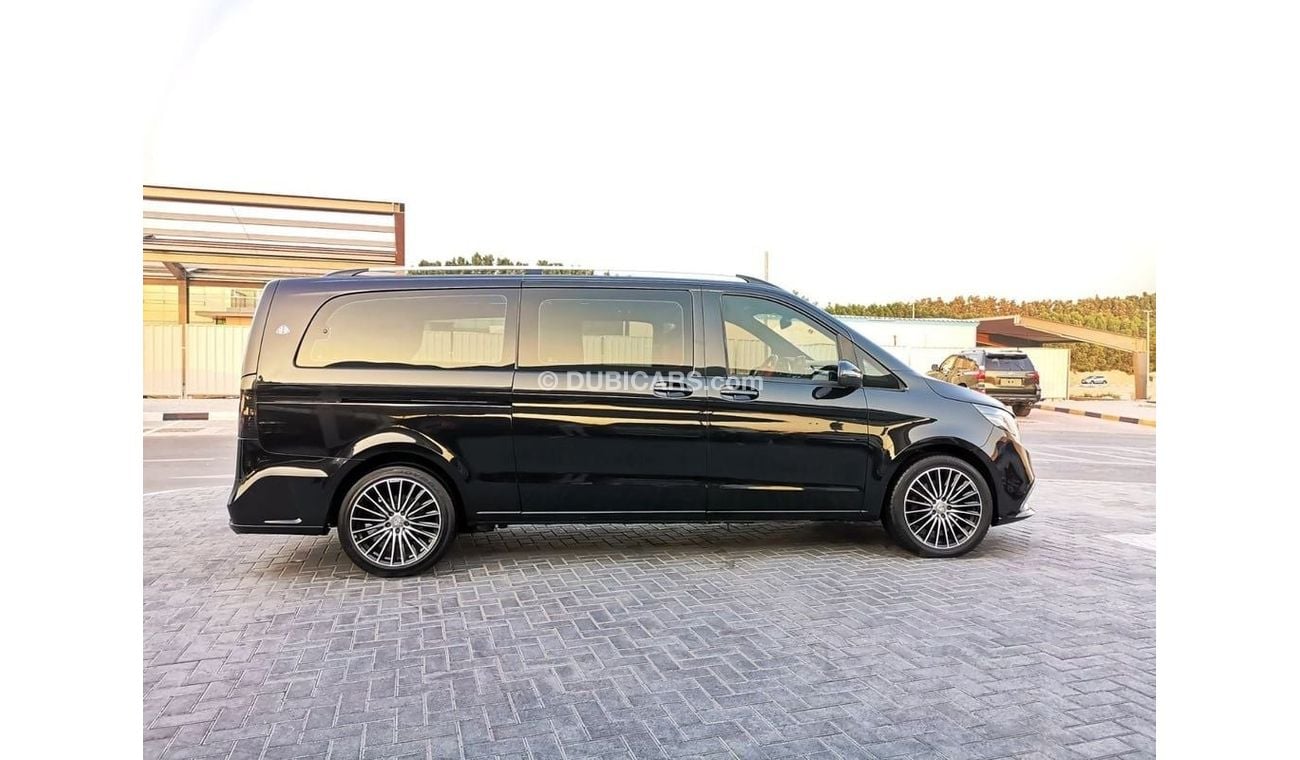 Mercedes-Benz V 250 Mercedes-Benz V-250 - VIP ( Maybach) - 2018 - Black