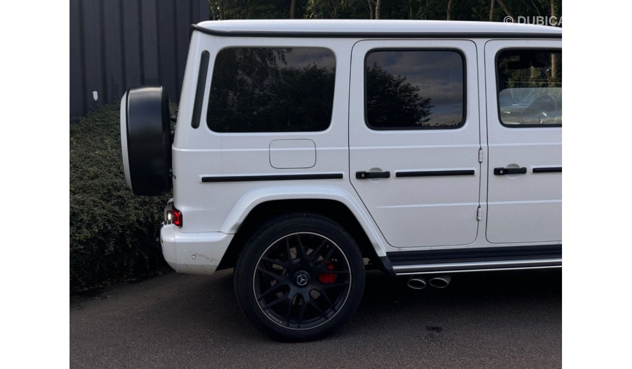 Mercedes-Benz G 63 AMG RIGHT HAND DRIVE