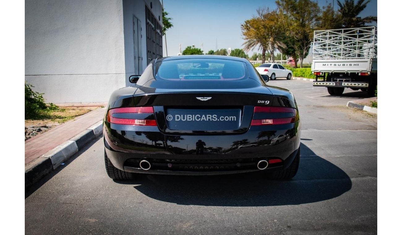 Aston Martin DB9