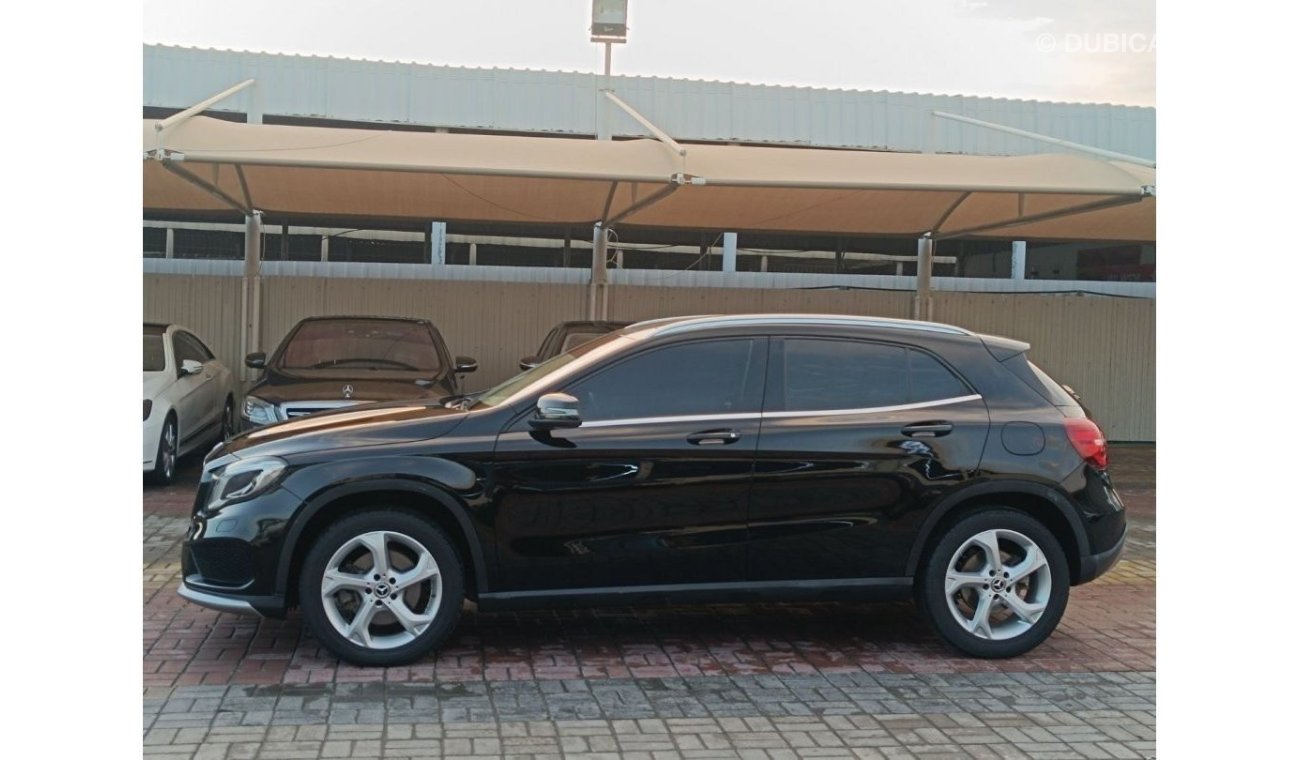 مرسيدس بنز GLA 250 Std