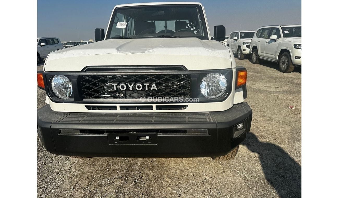 Toyota Land Cruiser Pick Up TOYOTA LC79 DC 4.0L V6 AT