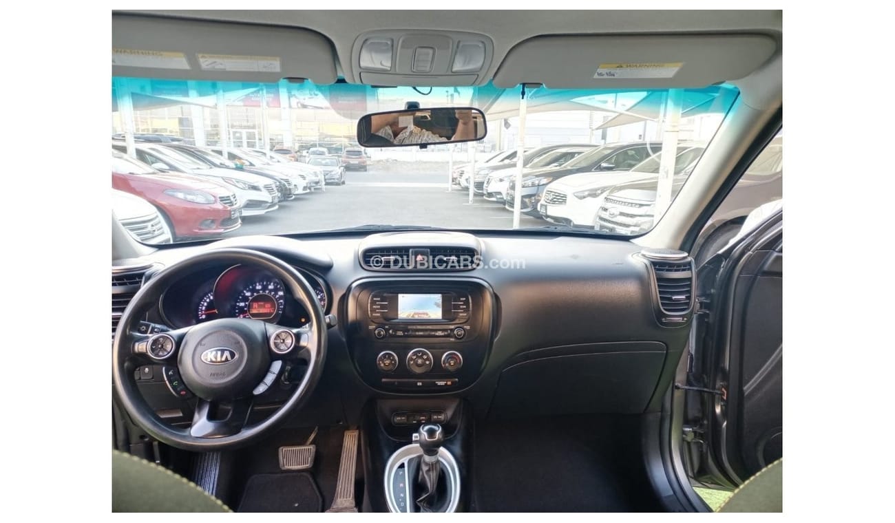 Kia Soul 2016 model, American specifications, 2000 cc, cruise control, alloy wheels and sensors in excellent