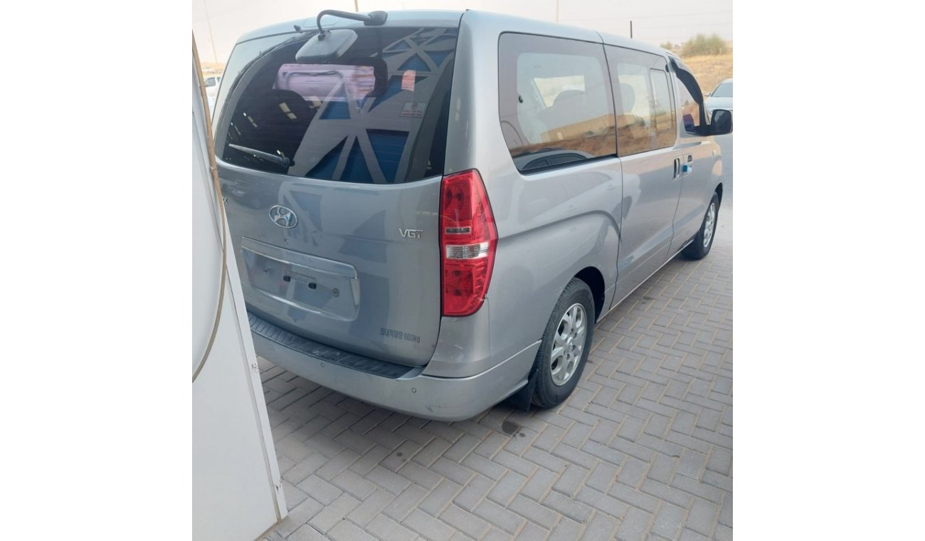 Hyundai H1 Starex