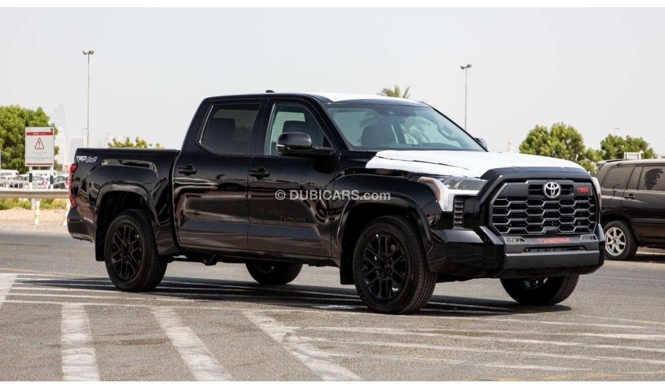 Toyota Tundra SR5 CrewMax TRD Sport 4WD.