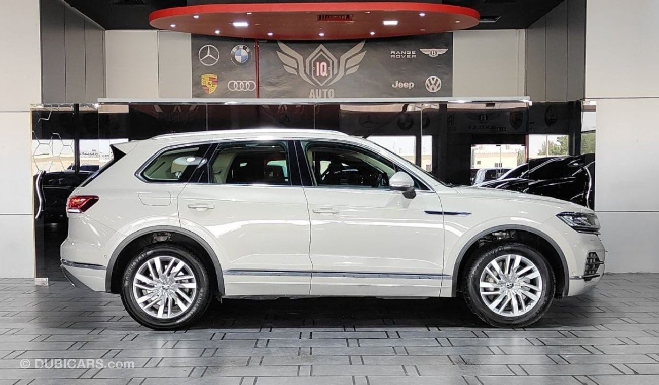 Volkswagen Touareg AED 2,600 P.M | 2021 V.W TOUAREG HIGHLINE | GCC | AGENCY WARRANTY | SERVICE CONTRACT PANORAMIC VIEW