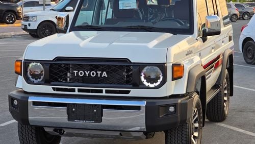 Toyota Land Cruiser 70 LC76 TOP OPTION 40 YEARS EDITION