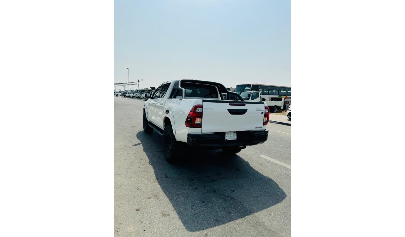 تويوتا هيلوكس TOYOTA HILUX GR SPORTS 2.4CC ديزل (اليد اليمنى) اليابان