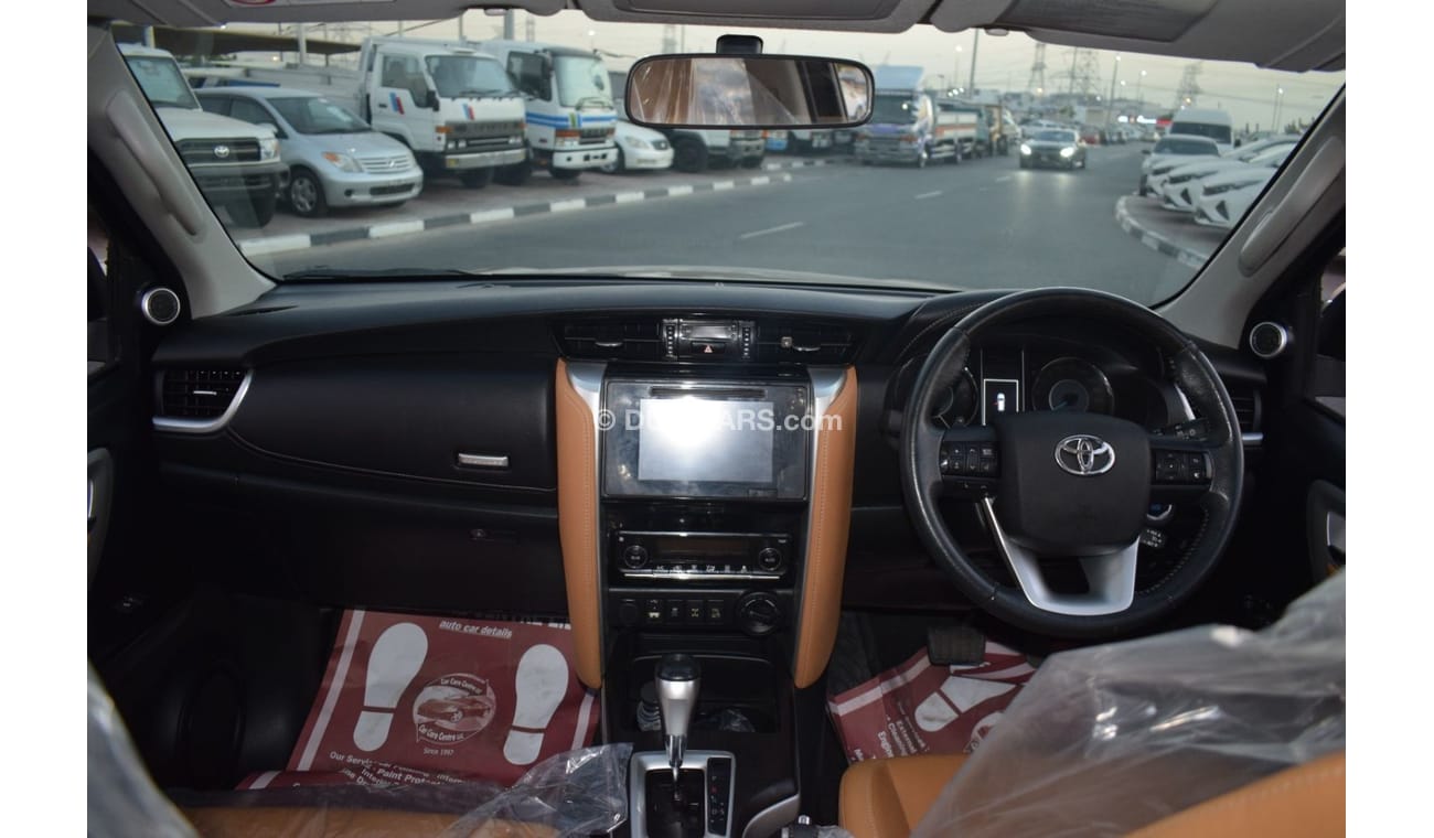 تويوتا فورتونر 2015 TOYOTA FORTUNER CRUSADE METALLIC BROWN