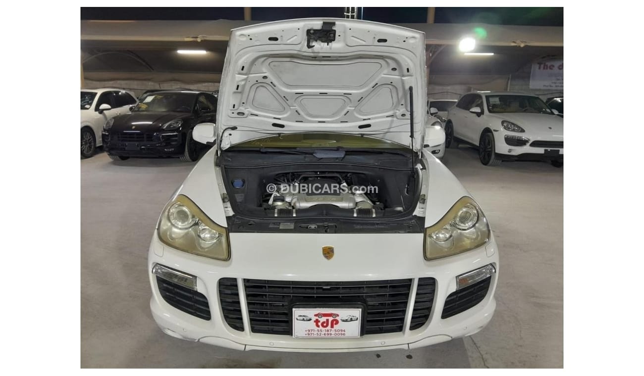 بورش كايان PORSCHE CAYENNE GTS 4.8L 2008 WITH SUNROOF, BOSE SOUND SYSTEM, AND MORE..