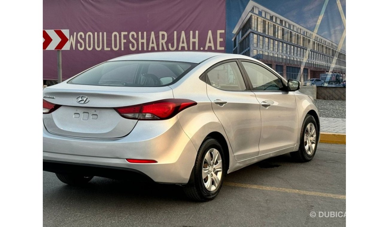 Hyundai Elantra GL In excellent condition inside and out