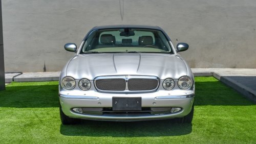 Jaguar XJ8