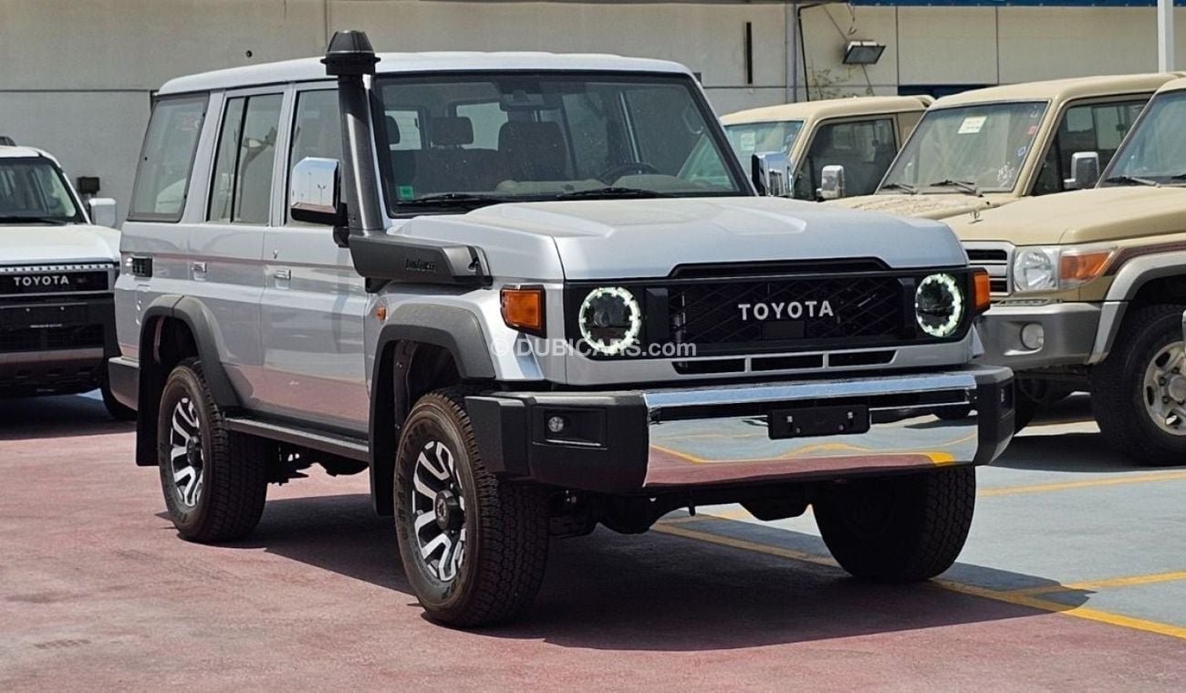 Toyota Land Cruiser Hard Top Toyota Landcruiser LC76 4.0Ltr V6 5DOOR HARD TOP AT MY2024