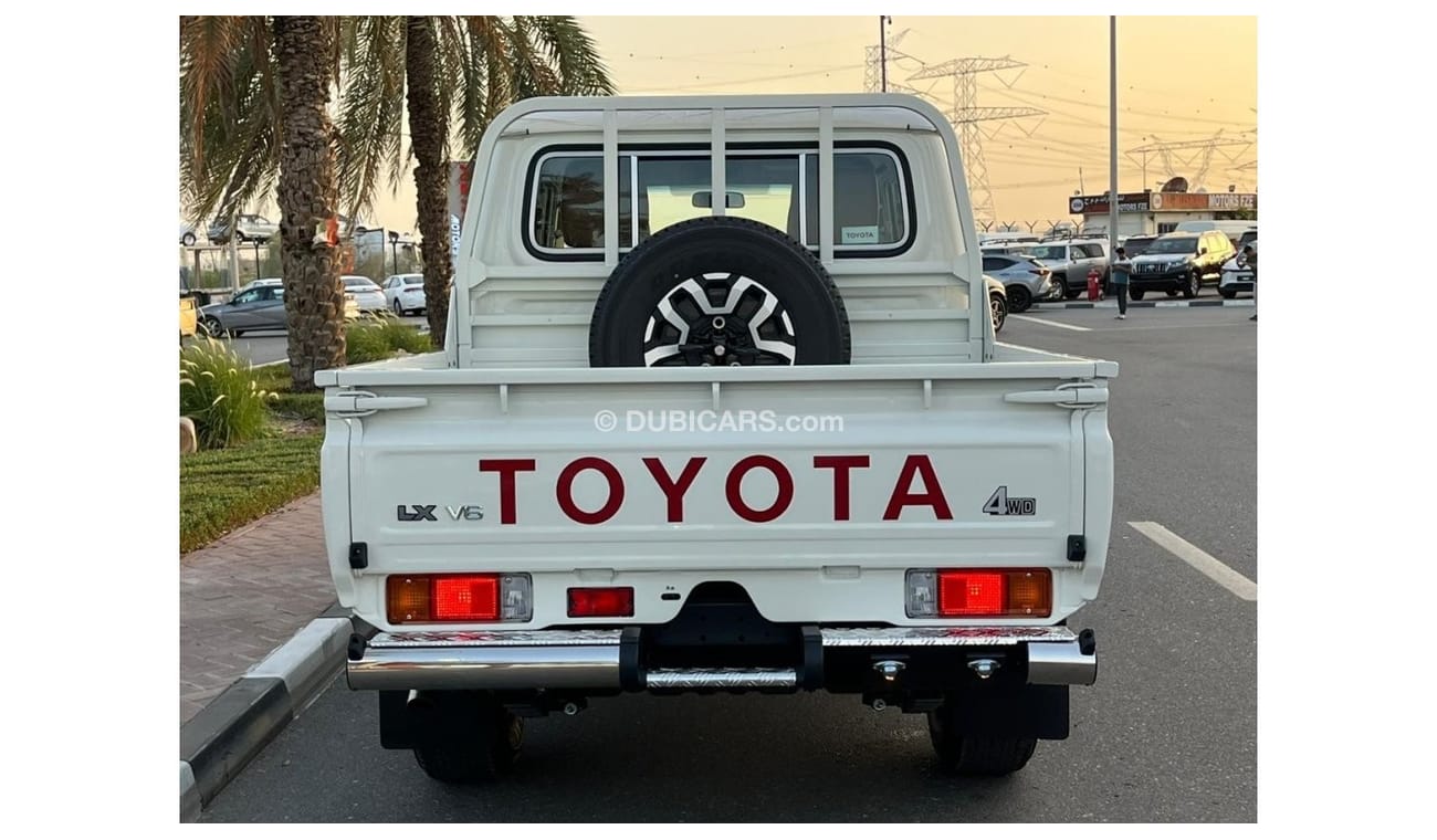 Toyota Land Cruiser Pick Up LC79 DC FULL A/T PICKUP