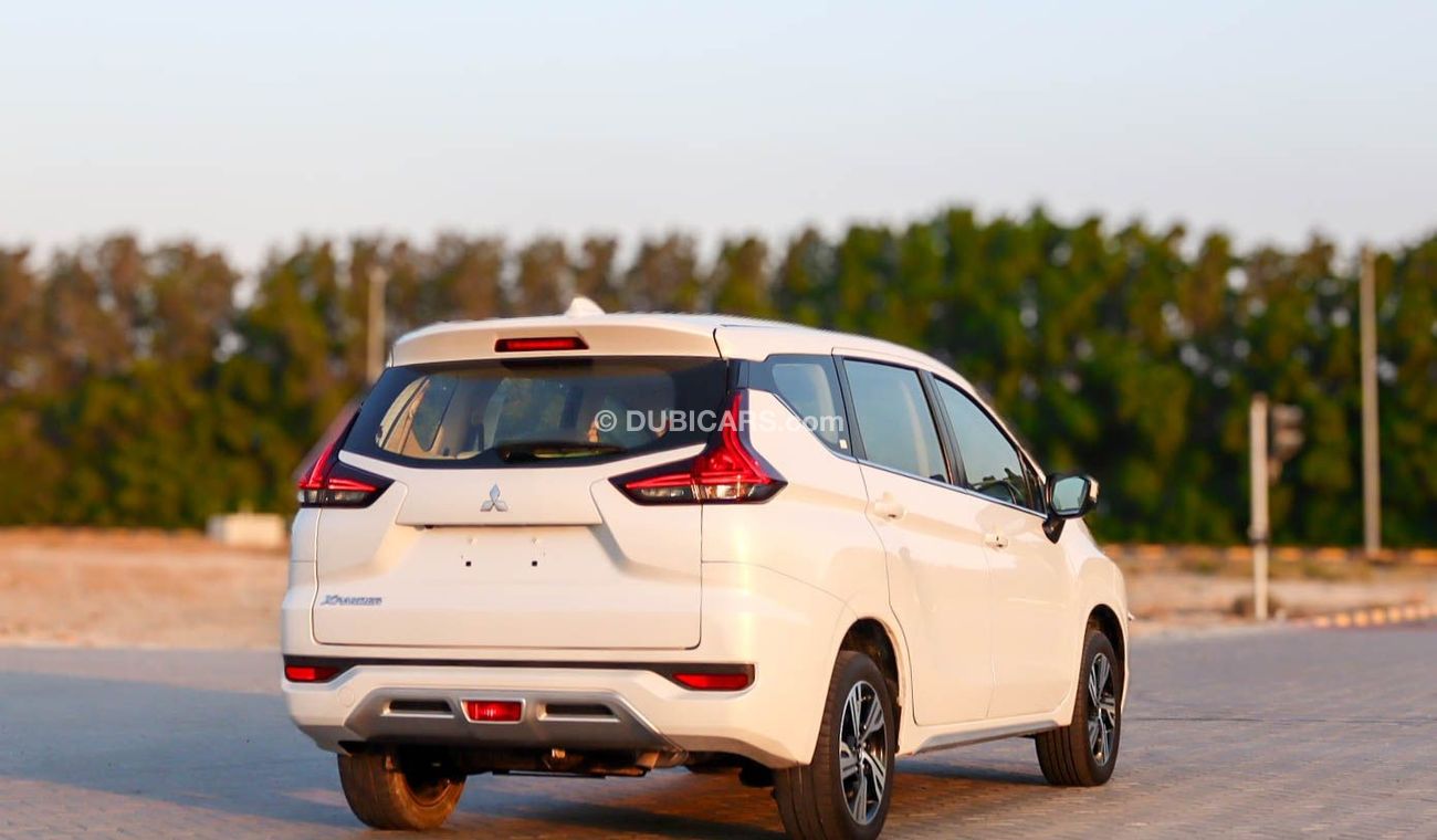 ميتسوبيشي إكسباندر Highline 1.5L Mitsubishi xpander 1.5L 2022 GCC accident free in excellent condition 1217 P.M