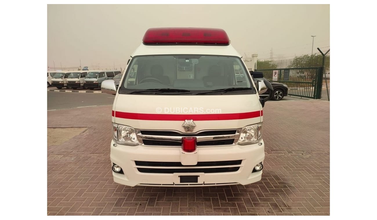 Toyota Hiace TRH226-0010606 -AMBULACE || WHITE PETROL || kms 167914 || RHD || AUTO|| only Export.