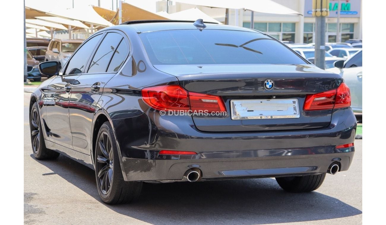 BMW 520i Std 2.0L BMW 520i Black Edition/ GCC / 2020 / First Owner original Paint