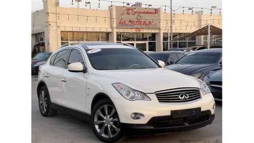 Infiniti QX50 Luxury 2015 model, Khaleeji, owner of the first, full option, Kamra number 5, sunroof, 6 cylinders,