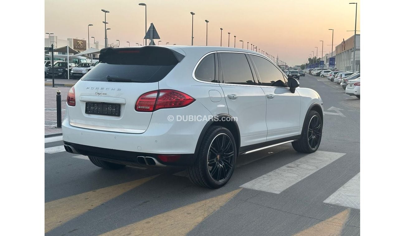 Porsche Cayenne Platinum Edition 3.6L