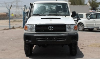 Toyota Land Cruiser Pick Up DC 70 4.5L D C DSL M T