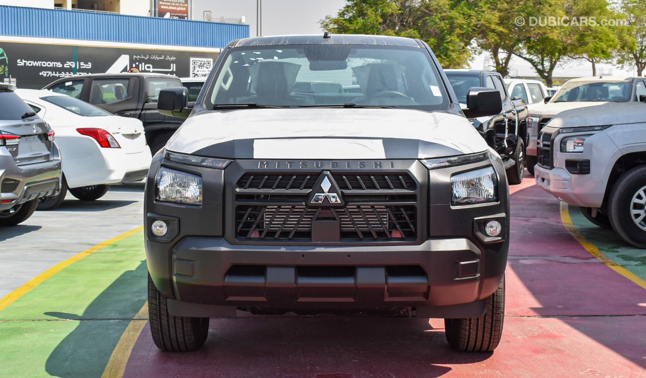 ميتسوبيشي L200 2.4L Petrol M/T