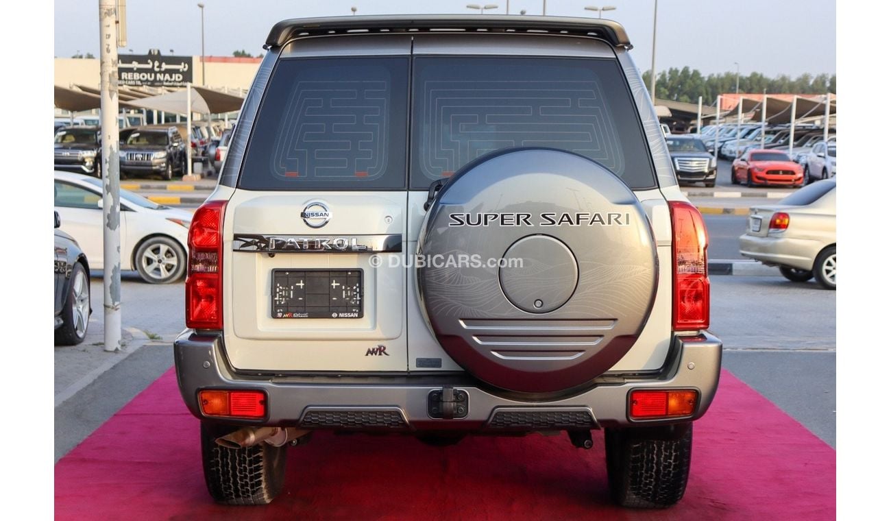 Nissan Patrol Super Safari NUSSAN PATROL SUPER SAFARI AL OSTORA / 2024 / GCC / Under Warranty