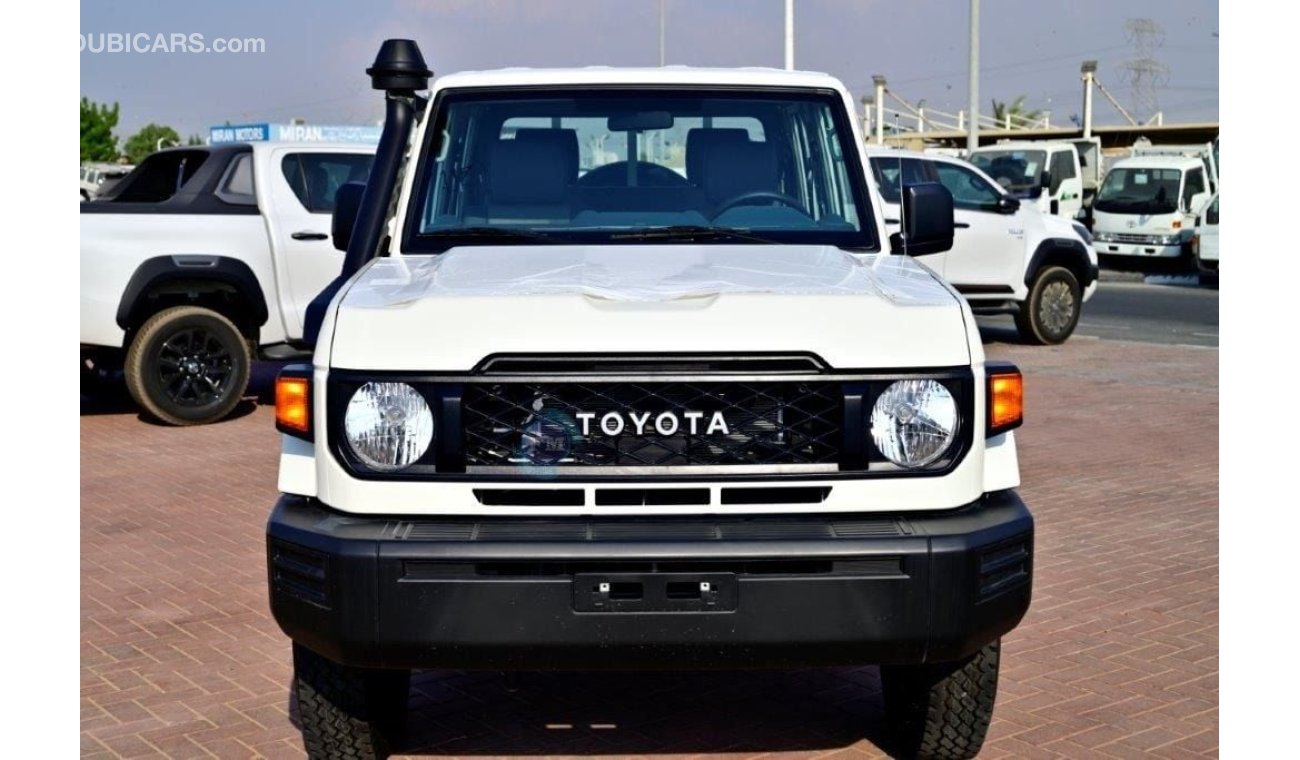 تويوتا لاند كروزر 79 Double Cab Pickup 4.2L Diesel Manual