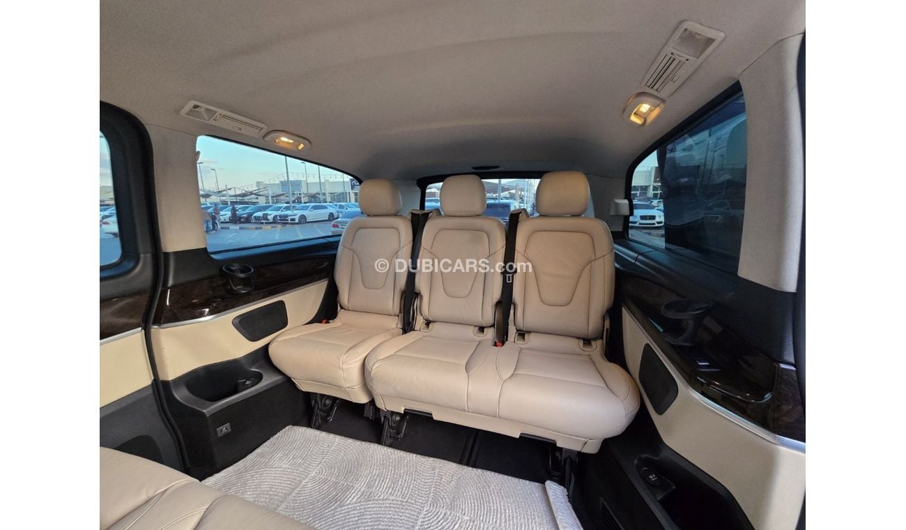 مرسيدس بنز V 250 Std 2.1L MERCEDES V-250 2018 GCC // 360 CAMERA // PERFECT CONDITION INSIDE OUT SIDE