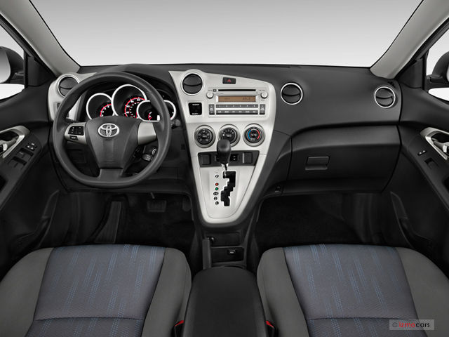 Toyota Matrix interior - Cockpit