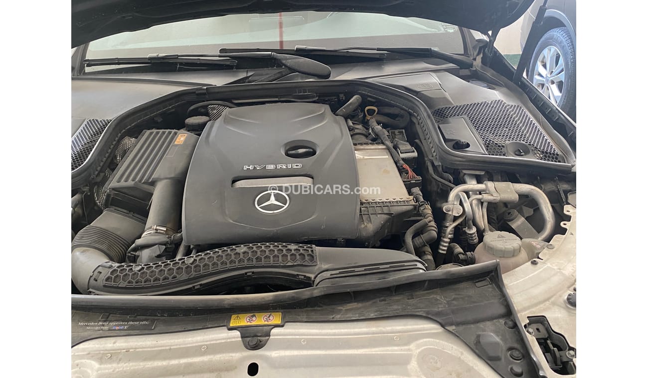 Mercedes-Benz C 350 e 2.0L