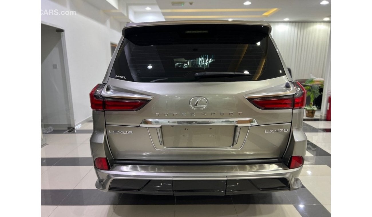 Lexus LX570 Signature