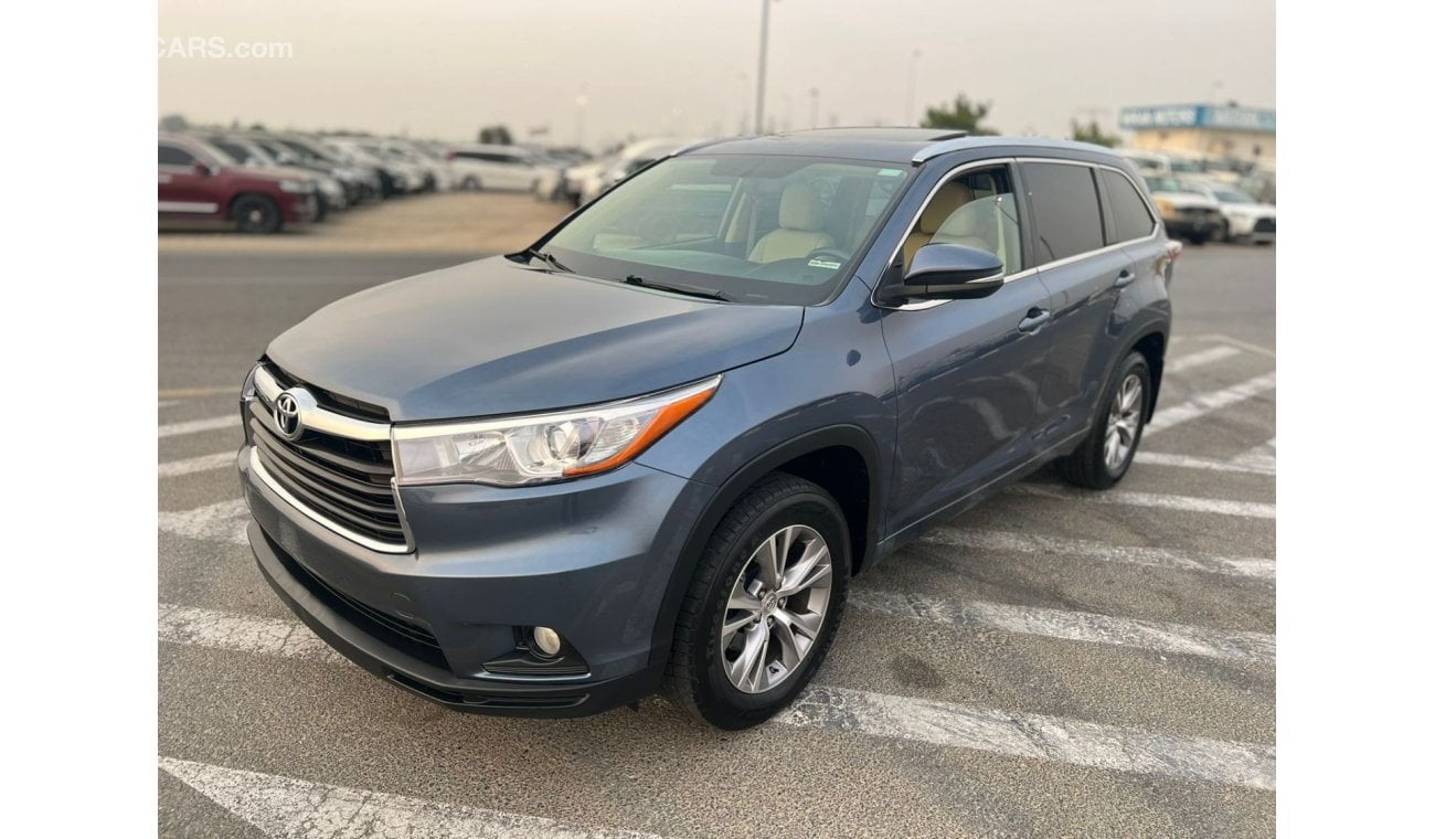 Toyota Highlander 2015 TOYOTA HIGHLANDER XLE - 4x4 - 63500 mileage- SUNROOF 7 SEATER ELECTRIC SEATS -LEATHER SEATS - P