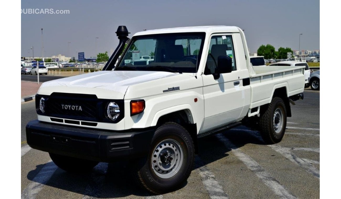 تويوتا لاند كروزر بيك آب 2024 TOYOTA LAND CRUISER 79 SINGLE CAB V8 4.5L DIESEL 4WD MT