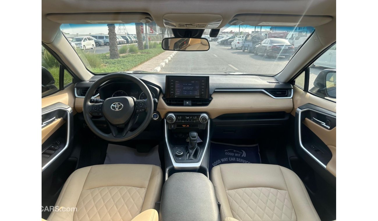 Toyota RAV4 hybrid Toyota Rav4 XLE 2020