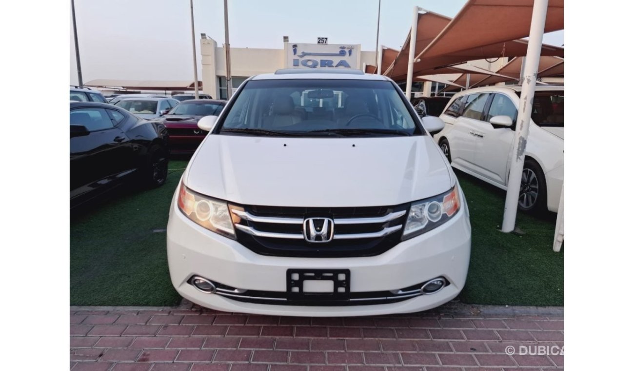 Honda Odyssey Honda oddssy model:2016 (top Class GCC full option clean car for family car