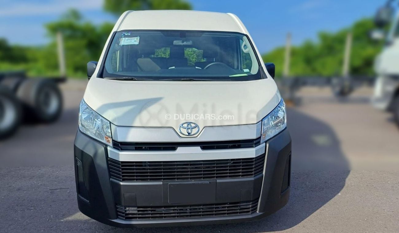 Toyota Hiace HR CARGO VAN 2.8L DIESEL: NEW SHAPE, REAR CAMERA, POWER WINDOWS, CENTRAL LOCK