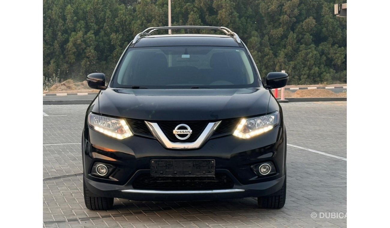 Nissan Rogue very good condition inside and outside