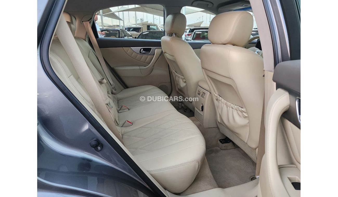 Infiniti QX70 Luxe Sensory Infiniti QX 70 2019