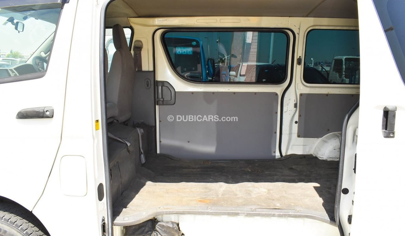 Toyota Hiace Diesel M/T Right Hand  5000200