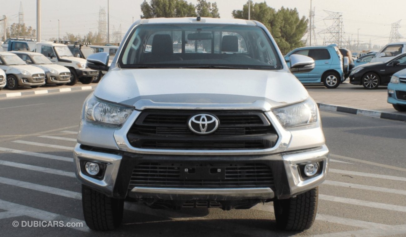 تويوتا هيلوكس HILUX 2.4L AT DIESEL MED OPTION