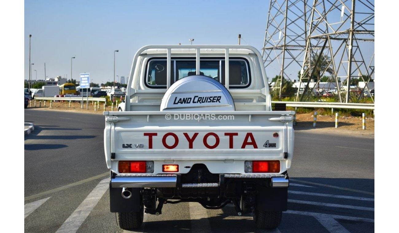 Toyota Land Cruiser Double Cab Pickup Edition V8 4.5L Diesel 4X4 5 Seater Manual Transmission