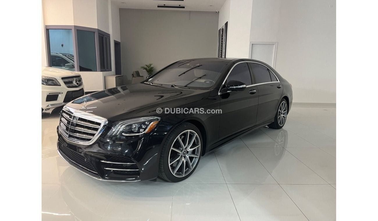 Mercedes-Benz S 560 Std 4.0L (463 HP)