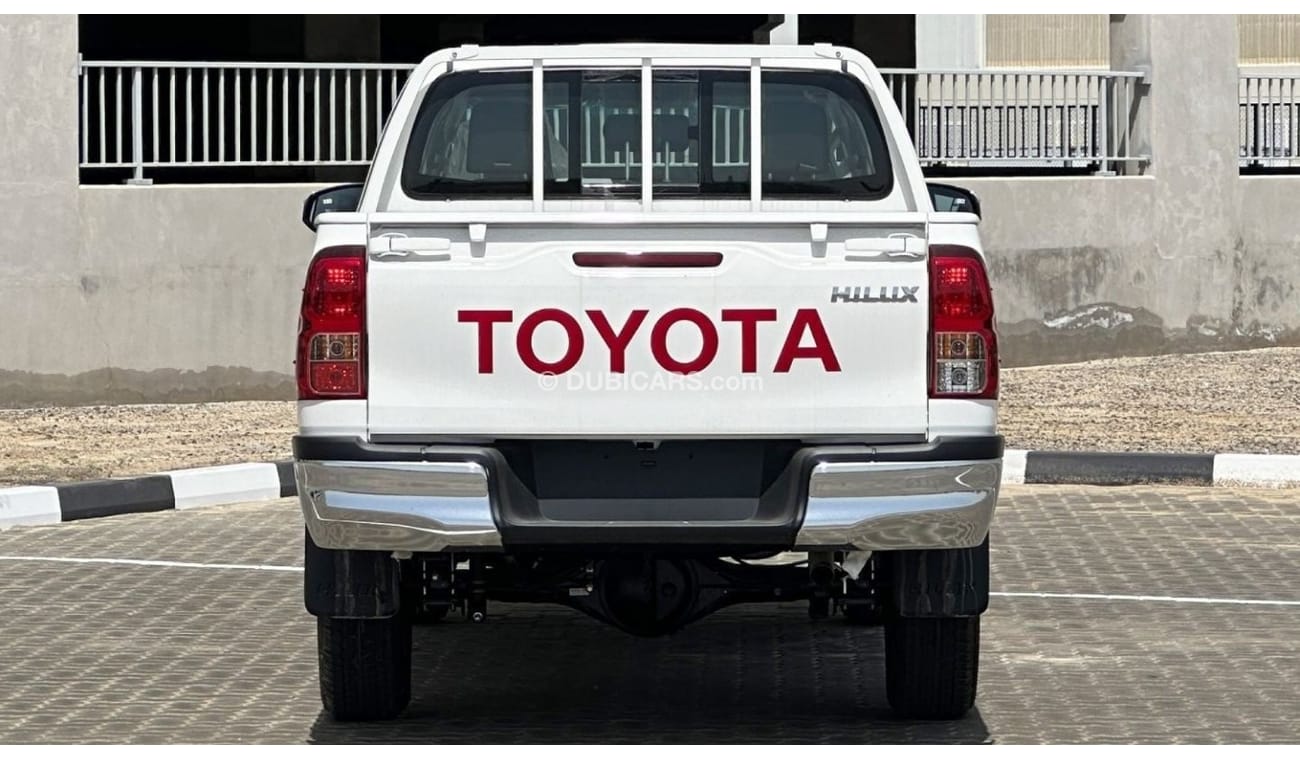 تويوتا هيلوكس Toyota hilux basic option 2.4L DIESEL MT MY23