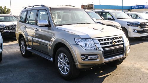 Mitsubishi pajero dubai