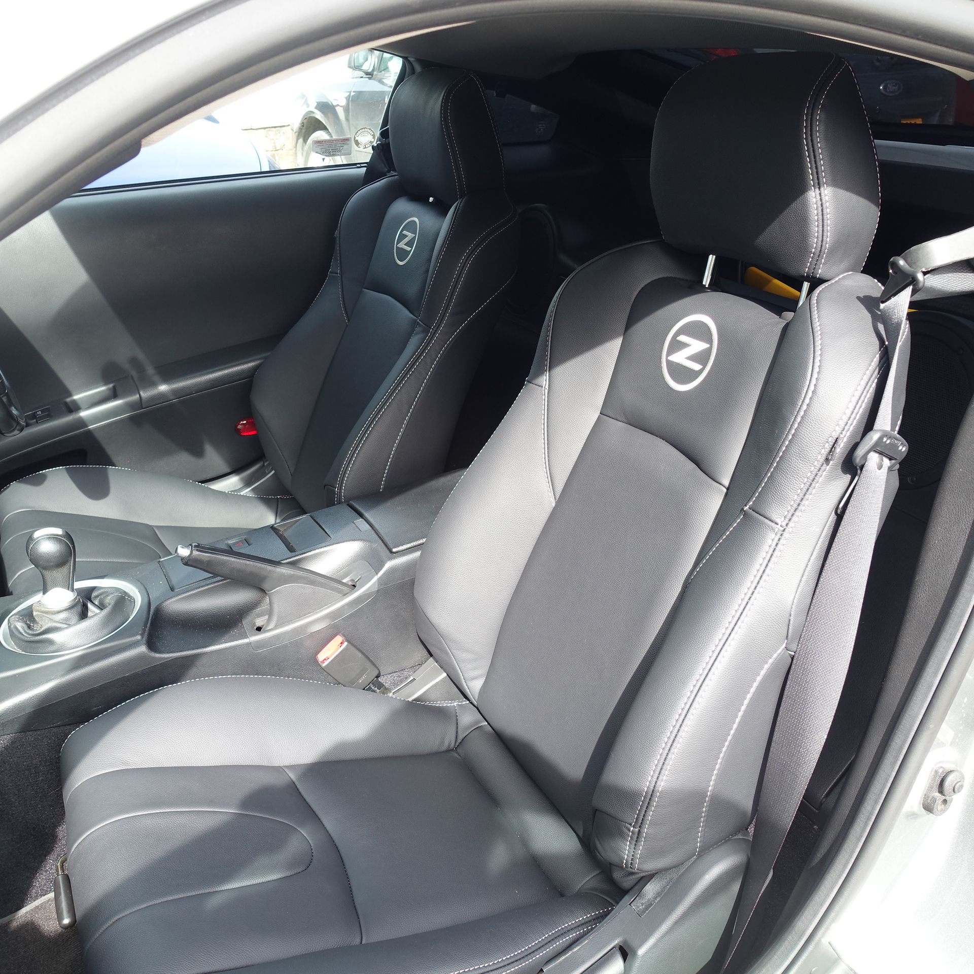 Nissan 350Z interior - Seats