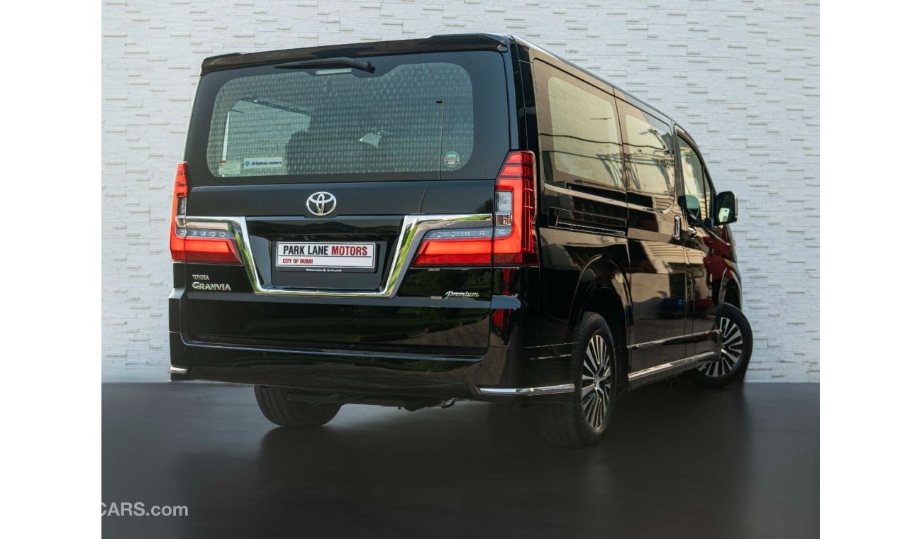 Toyota Granvia AED 2,516 PM • GRANVIA PREMIUM 3.5L V6 • LOW KMS • 4 CAPTAIN CHAIRS • FULLY LOADED TOP OPTION