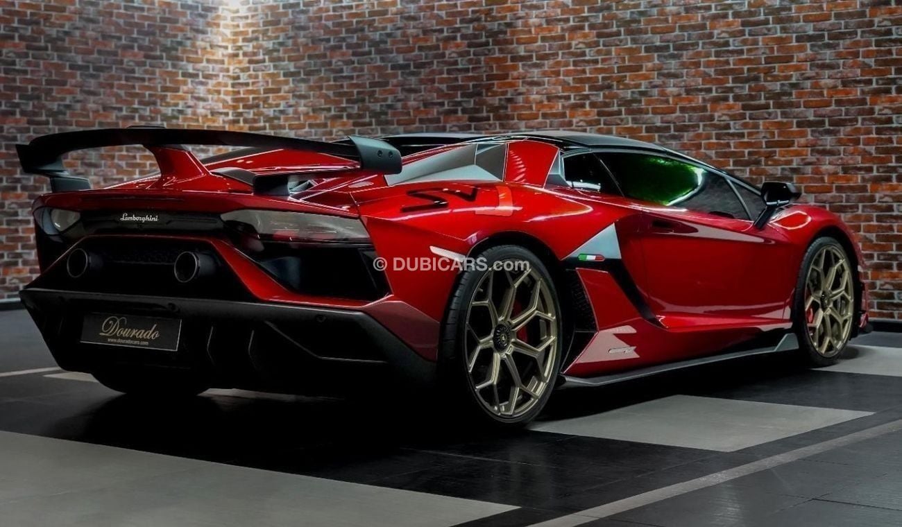 لامبورغيني أفينتادور LP770-4 SVJ