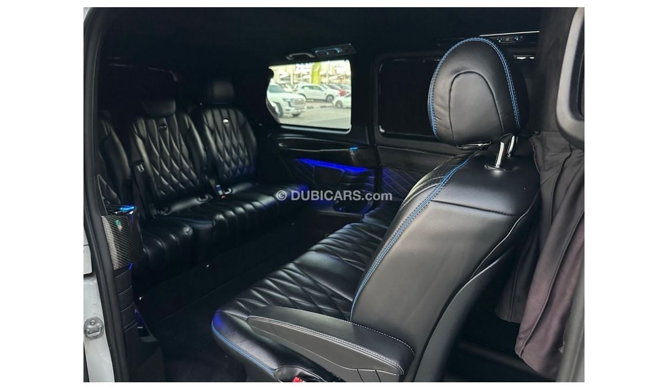 Mercedes-Benz V 250 Avantgarde MERCEDES V-250 2020 GCC VIP SEATS // PERFECT CONDITION IN SIDE AND OUT SIDE