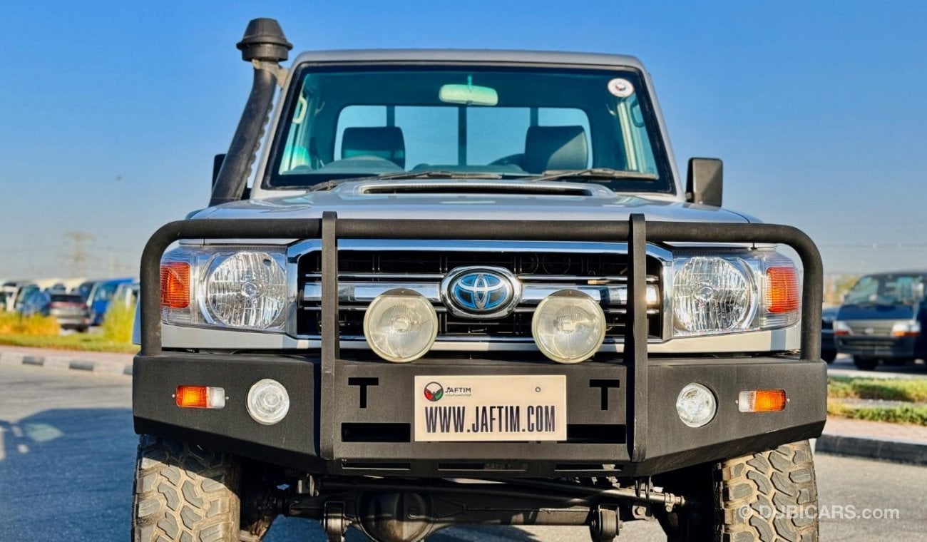 تويوتا لاند كروزر بيك آب SINGLE CABIN | 4 X 4 | PREMIUM BULL BAR | RHD | 2010 | 4.5L DIESEL | RHD | AIR SNORKEL