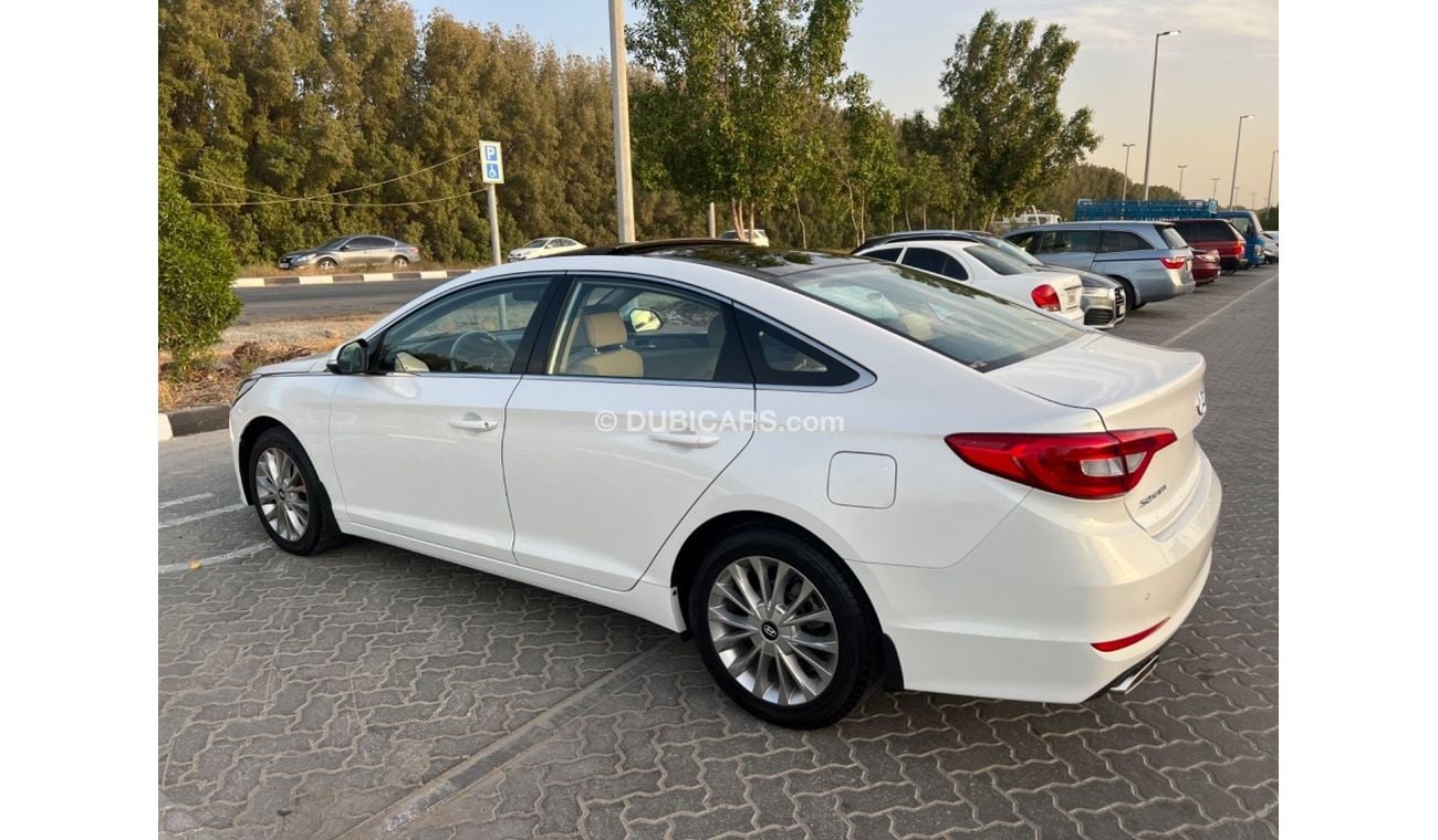 هيونداي سوناتا 2017 Hyundai sonata Gls Top (LFA) 4dr Sedan 2.4L4cyl petrol automatic front wheel drive Good conditi