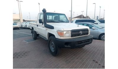 تويوتا لاند كروزر بيك آب 79 SC 4.2L DIESEL MANUAL TRANSMISSION